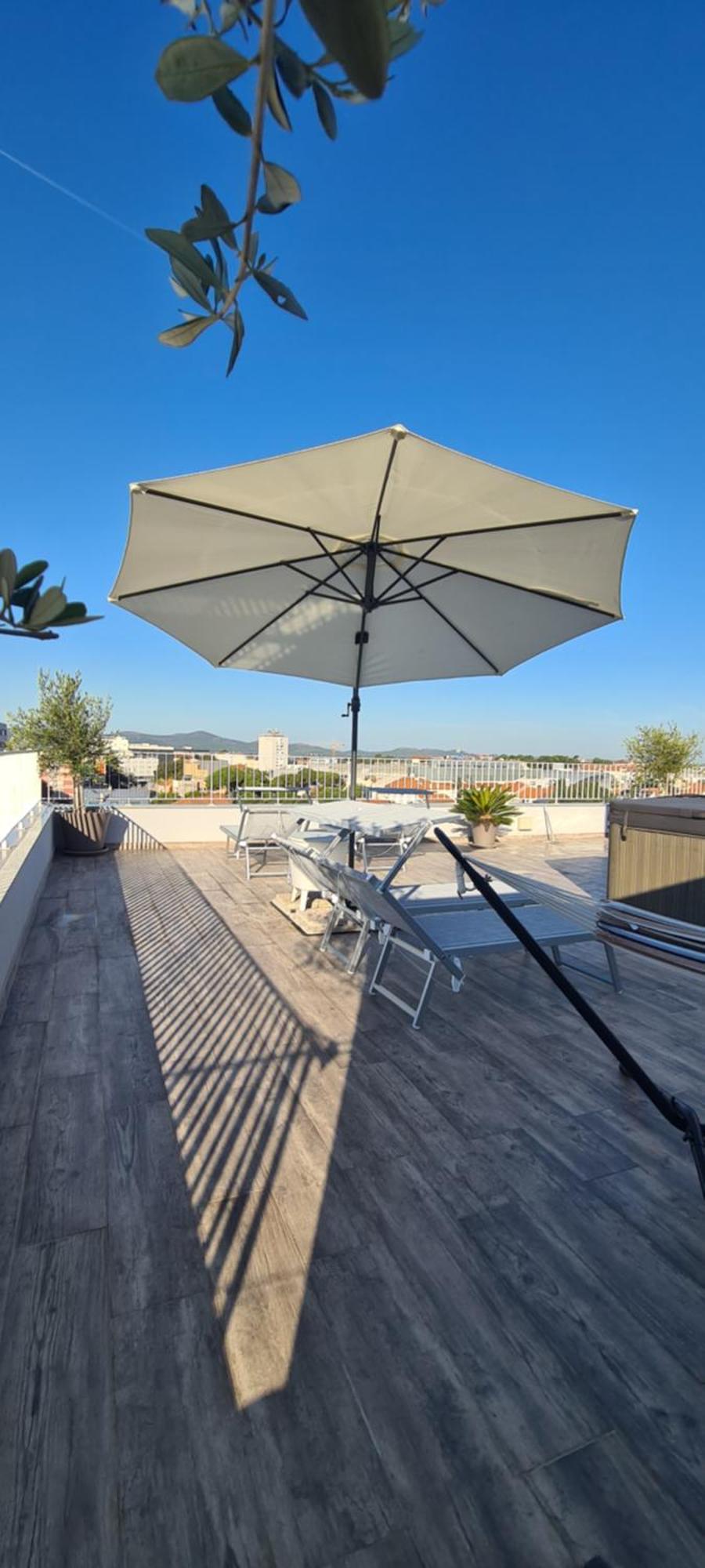 Apartment Sunset Penthouse With Spectacular View And Jacuzzi Zadar